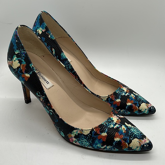 LK Bennett Shoes - LK Bennett Floral Snake Skin Texture Leather Stiletto Heels Shoes *Sz 37/Sz 6*